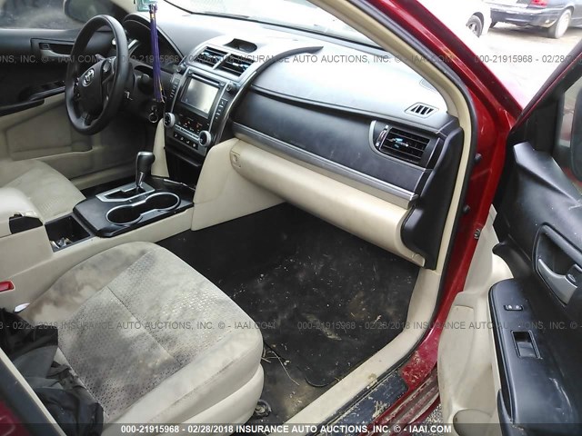 4T1BF1FK7DU685713 - 2013 TOYOTA CAMRY L/SE/LE/XLE RED photo 5