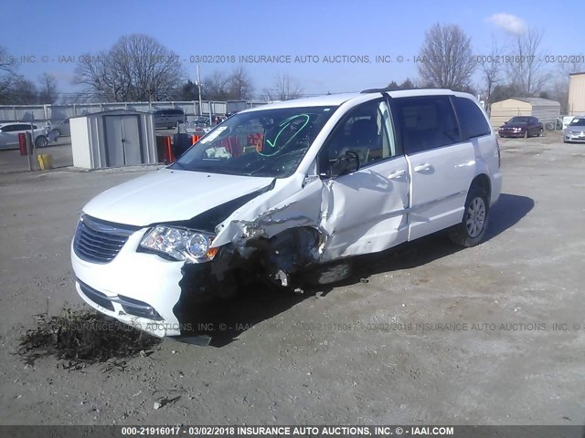 2C4RC1BG3FR587999 - 2015 CHRYSLER TOWN & COUNTRY TOURING WHITE photo 2