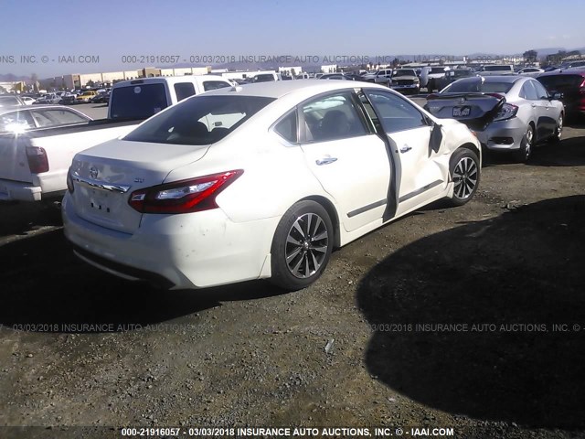 1N4AL3AP7GC109885 - 2016 NISSAN ALTIMA 2.5/S/SV/SL/SR WHITE photo 4