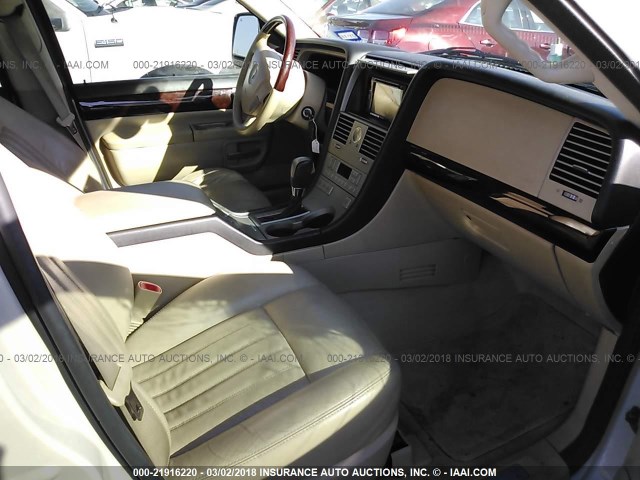 5LMEU68H95ZJ30863 - 2005 LINCOLN AVIATOR 奶油色 照片 5