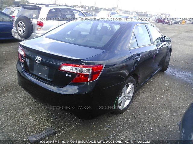 4T1BF1FKXDU273172 - 2013 TOYOTA CAMRY L/SE/LE/XLE 黑色 照片 4