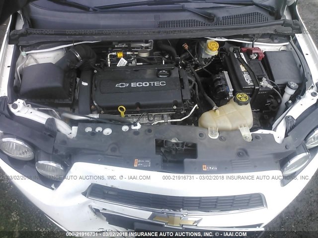 1G1JA6SH6D4189557 - 2013 CHEVROLET SONIC LS 白色 照片 10
