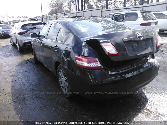 4T4BF3EKXAR017337 - 2010 TOYOTA CAMRY SE/LE/XLE BLACK photo 3