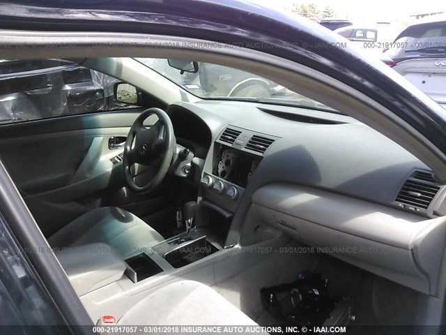 4T4BF3EKXAR017337 - 2010 TOYOTA CAMRY SE/LE/XLE BLACK photo 5