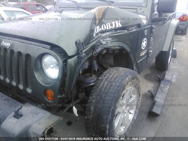 1J4FA54168L511885 - 2008 JEEP WRANGLER SAHARA GREEN photo 6