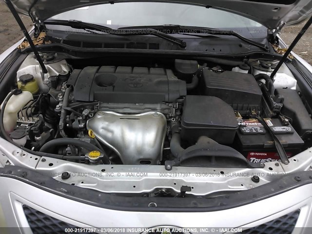 4T1BF3EK2BU122224 - 2011 TOYOTA CAMRY SE/LE/XLE SILVER photo 10