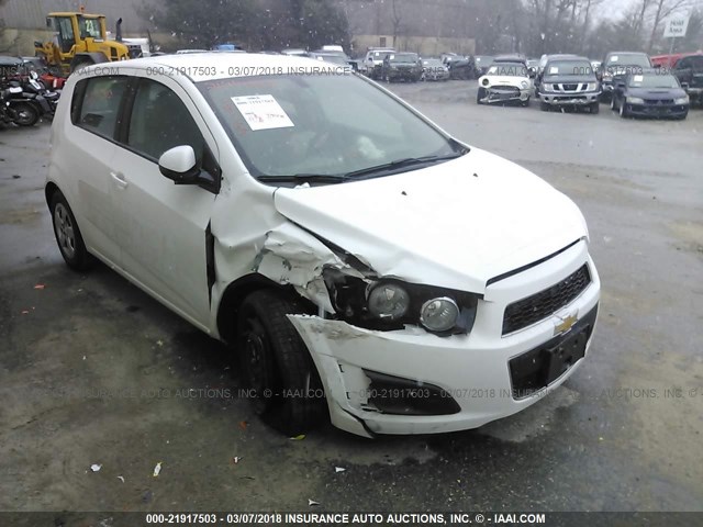 1G1JA6SH5G4178683 - 2016 CHEVROLET SONIC LS 白色 照片 1