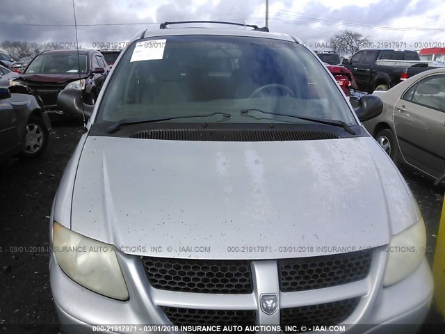 2C8GP44G41R104151 - 2001 CHRYSLER TOWN & COUNTRY LX SILVER photo 6