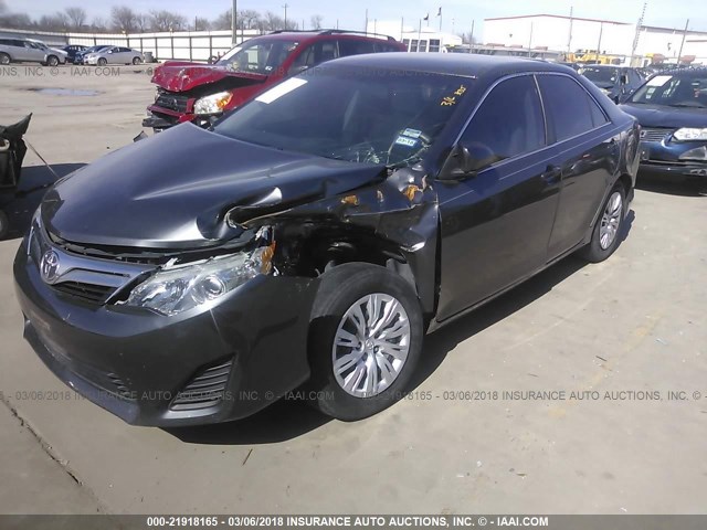 4T4BF1FK0ER441005 - 2014 TOYOTA CAMRY L/SE/LE/XLE 灰色 照片 2