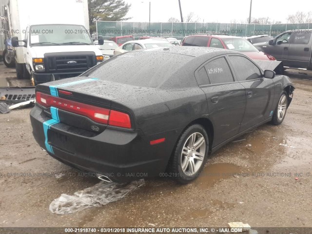 2C3CDXHG2DH693946 - 2013 DODGE CHARGER SXT BLACK photo 4