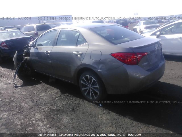 5YFBURHE6HP736377 - 2017 TOYOTA COROLLA L/LE/XLE/SE/XSE GRAY photo 3