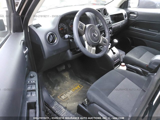 1C4NJPFBXED905625 - 2014 JEEP PATRIOT LATITUDE BLACK photo 5