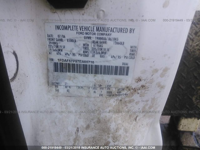 1FDAF57P97EA65716 - 2007 FORD F550 SUPER DUTY WHITE photo 10