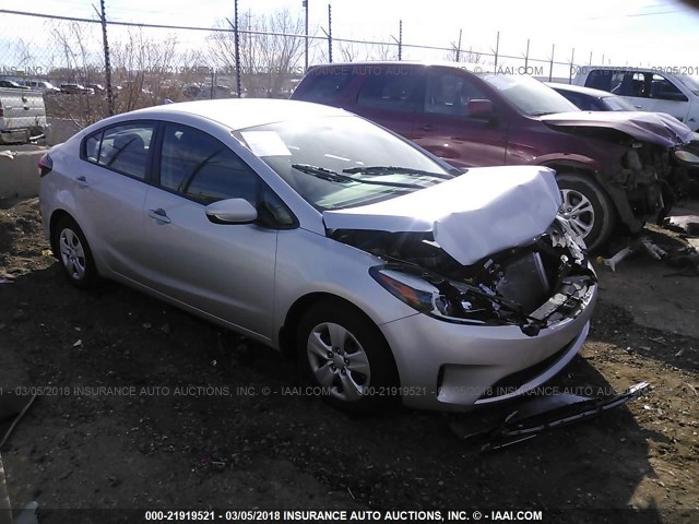 3KPFK4A77HE113566 - 2017 KIA FORTE LX SILVER photo 1