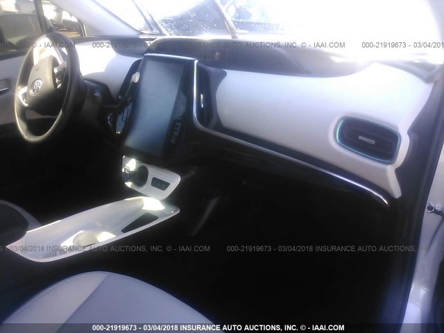 JTDKARFP8H3000837 - 2017 TOYOTA PRIUS PRIME  银色 照片 5