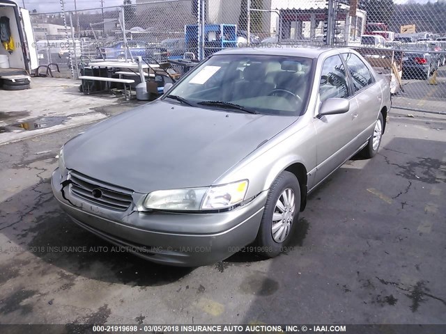 JT2BG22K8W0131774 - 1998 TOYOTA CAMRY CE/LE/XLE 棕色 照片 2