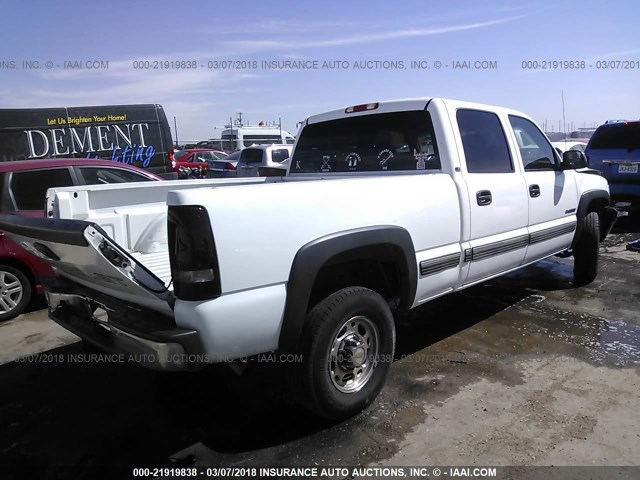 1GCGC13U11F202399 - 2001 CHEVROLET SILVERADO C1500 HEAVY DUTY WHITE photo 4