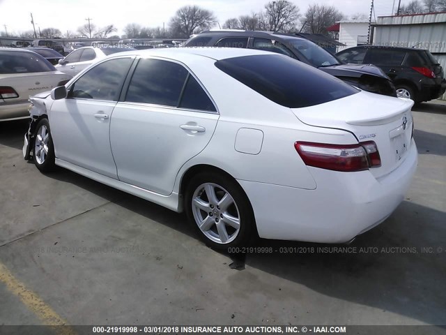 4T1BK46K97U504922 - 2007 TOYOTA CAMRY NEW GENERAT LE/XLE/SE WHITE photo 3