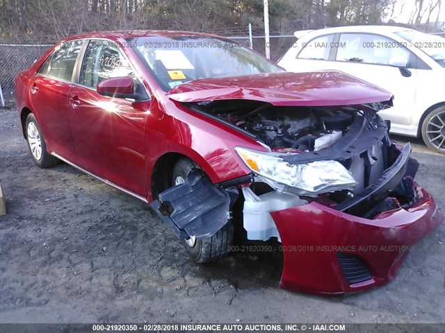 4T1BF1FK4DU668481 - 2013 TOYOTA CAMRY L/SE/LE/XLE 红色 照片 1