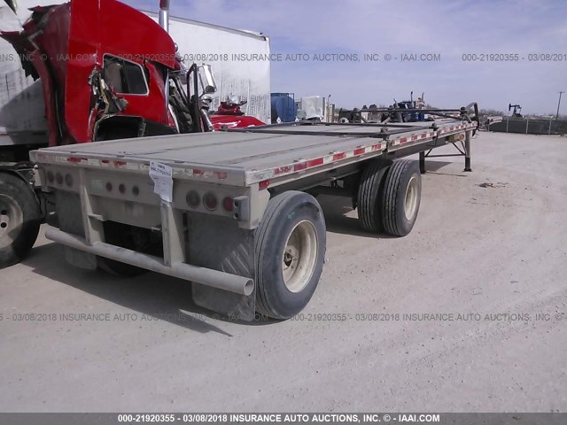 1E1H5Y284YRL27941 - 2000 EAST MANUFACTURING FLATBED  SILVER photo 4