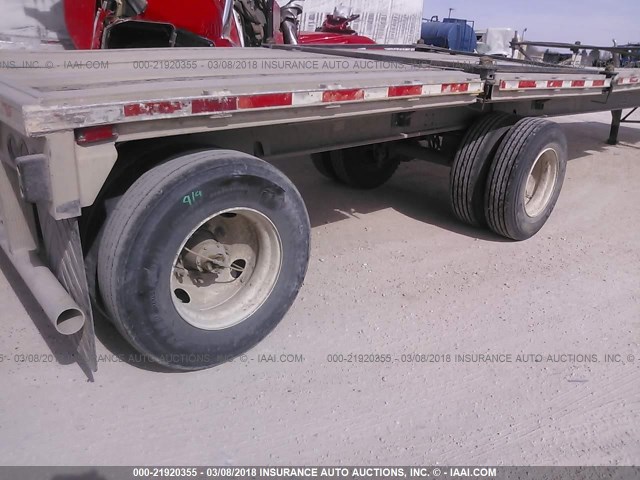 1E1H5Y284YRL27941 - 2000 EAST MANUFACTURING FLATBED  SILVER photo 5