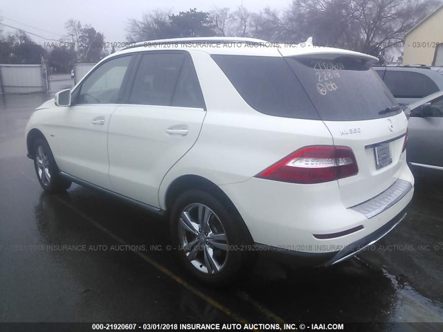 4JGDA5HB4CA023731 - 2012 MERCEDES-BENZ ML 350 4MATIC WHITE photo 3