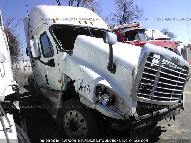 1FUJGLBG5BSAX0611 - 2011 FREIGHTLINER CASCADIA 125  WHITE photo 1