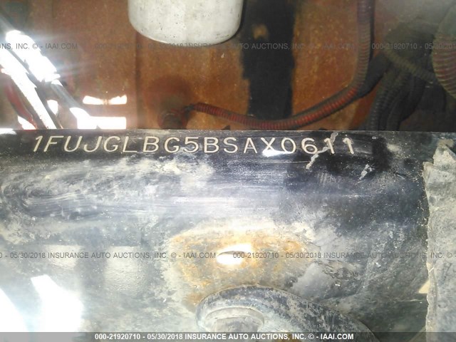 1FUJGLBG5BSAX0611 - 2011 FREIGHTLINER CASCADIA 125  WHITE photo 10