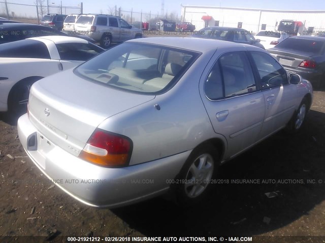 1N4DL01D5WC252270 - 1998 NISSAN ALTIMA XE/GXE/SE/GLE SILVER photo 4