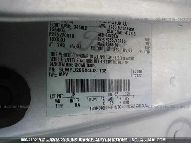 5LMFU28RX4LJ31138 - 2004 LINCOLN NAVIGATOR SILVER photo 9