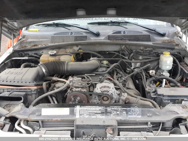 1J4GL48K14W330455 - 2004 JEEP LIBERTY SPORT 银色 照片 10