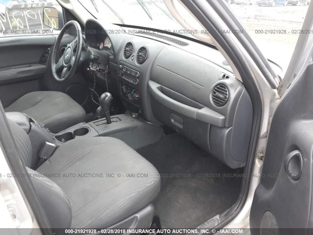 1J4GL48K14W330455 - 2004 JEEP LIBERTY SPORT 银色 照片 5