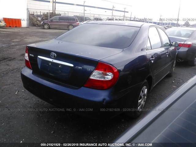 4T1BE32KX2U535676 - 2002 TOYOTA CAMRY LE/XLE/SE BLUE photo 4