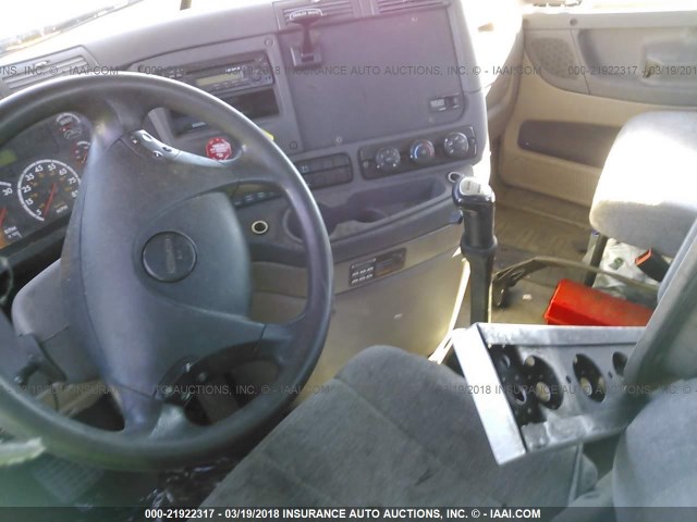 1FUBGDDV3CSBD6642 - 2012 FREIGHTLINER CASCADIA 125  YELLOW photo 5