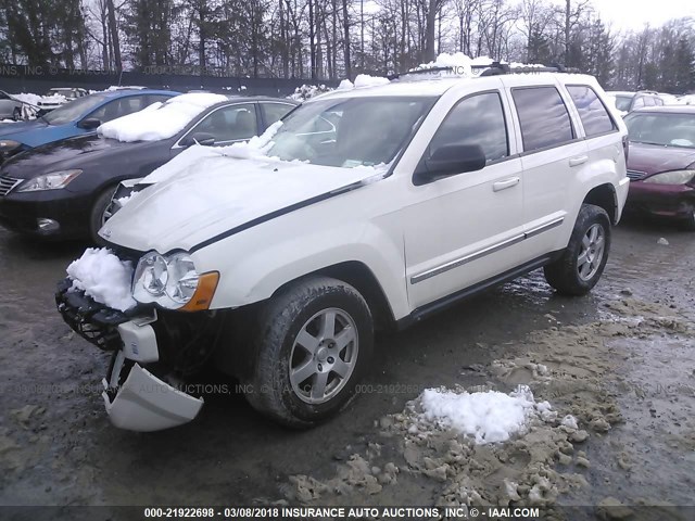 1J4PR4GK7AC120827 - 2010 JEEP GRAND CHEROKEE LAREDO WHITE photo 2