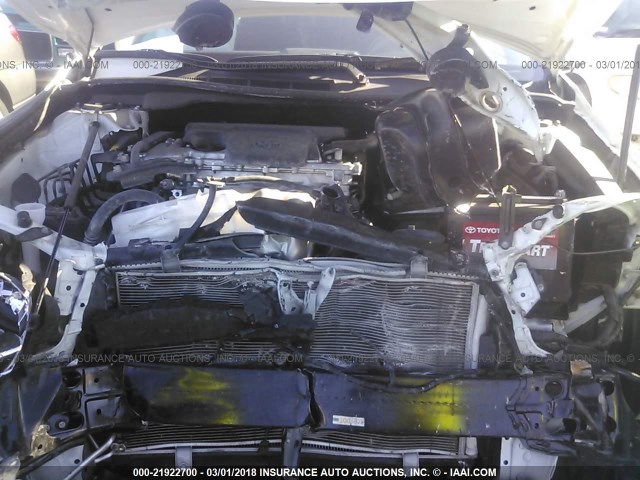 4T1BF1FK4FU038575 - 2015 TOYOTA CAMRY LE/XLE/SE/XSE თეთრი ფოტო 10