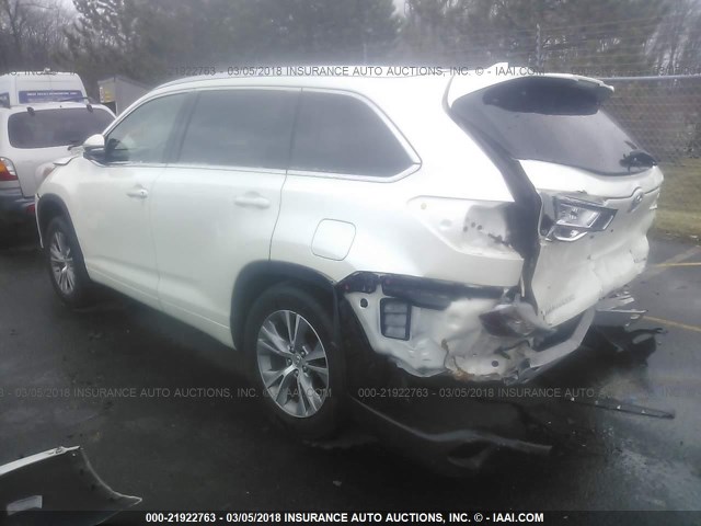 5TDJKRFH2FS102504 - 2015 TOYOTA HIGHLANDER XLE თეთრი ფოტო 3