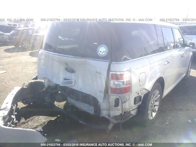 2FMHK6CC2ABD03363 - 2010 FORD FLEX SEL WHITE photo 4