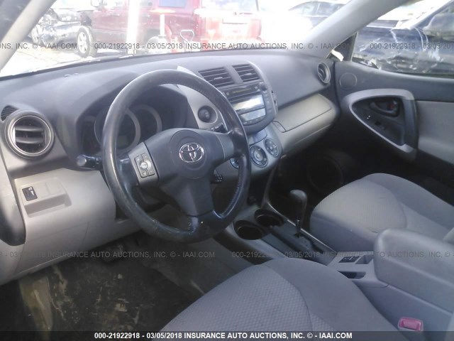 JTMBD31V385208266 - 2008 TOYOTA RAV4 LIMITED SILVER photo 5