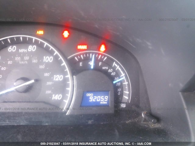 4T4BF1FK6ER338770 - 2014 TOYOTA CAMRY L/SE/LE/XLE 银色 照片 7