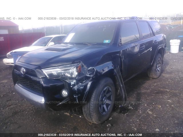 JTEBU5JR0H5463337 - 2017 TOYOTA 4RUNNER SR5 PREM/LTDL/TRAIL/TRD BLACK photo 6