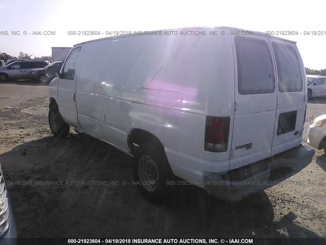 1FTNE2429WHB16144 - 1998 FORD ECONOLINE E250 VAN WHITE photo 3