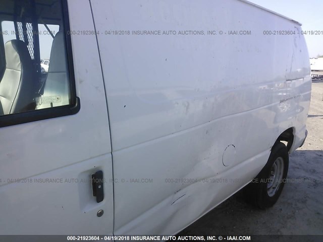 1FTNE2429WHB16144 - 1998 FORD ECONOLINE E250 VAN WHITE photo 6