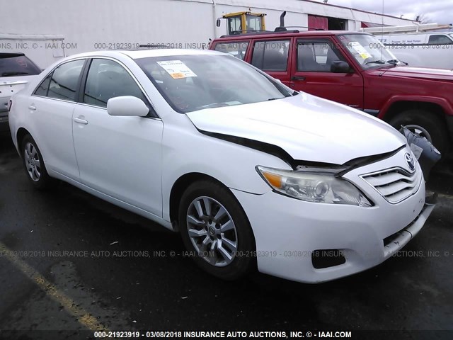 4T1BF3EK1AU545830 - 2010 TOYOTA CAMRY SE/LE/XLE WHITE photo 1