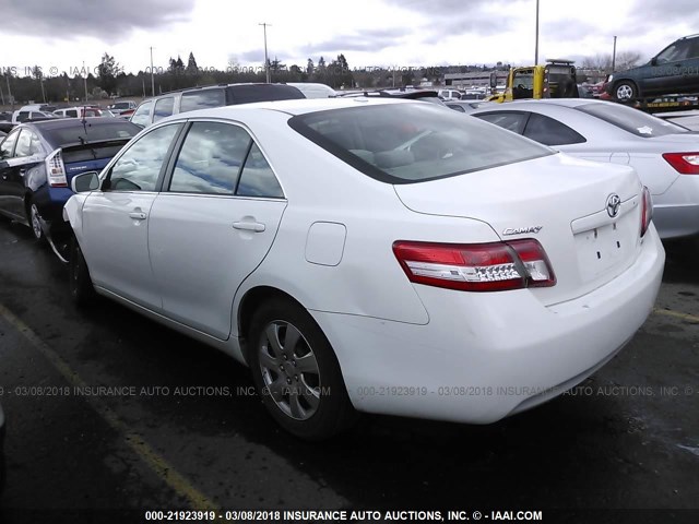 4T1BF3EK1AU545830 - 2010 TOYOTA CAMRY SE/LE/XLE WHITE photo 3