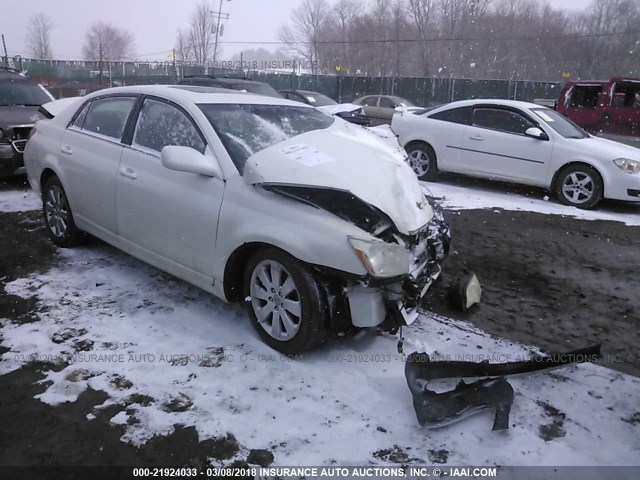 4T1BK36B65U011089 - 2005 TOYOTA AVALON XL/XLS/TOURING/LIMITED WHITE photo 1