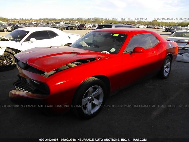 2C3CDYAG2EH224549 - 2014 DODGE CHALLENGER SXT RED photo 2