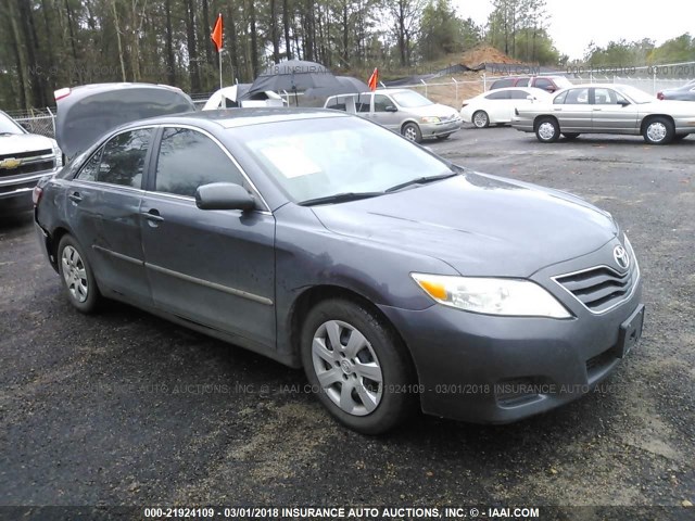 4T1BF3EK2BU729224 - 2011 TOYOTA CAMRY SE/LE/XLE GRAY photo 1