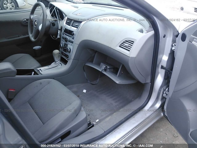 1G1ZA5EU4CF398711 - 2012 CHEVROLET MALIBU LS ვერცხლისფერი ფოტო 5
