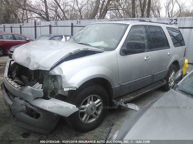 1FMPU16L93LC14350 - 2003 FORD EXPEDITION XLT SILVER photo 2